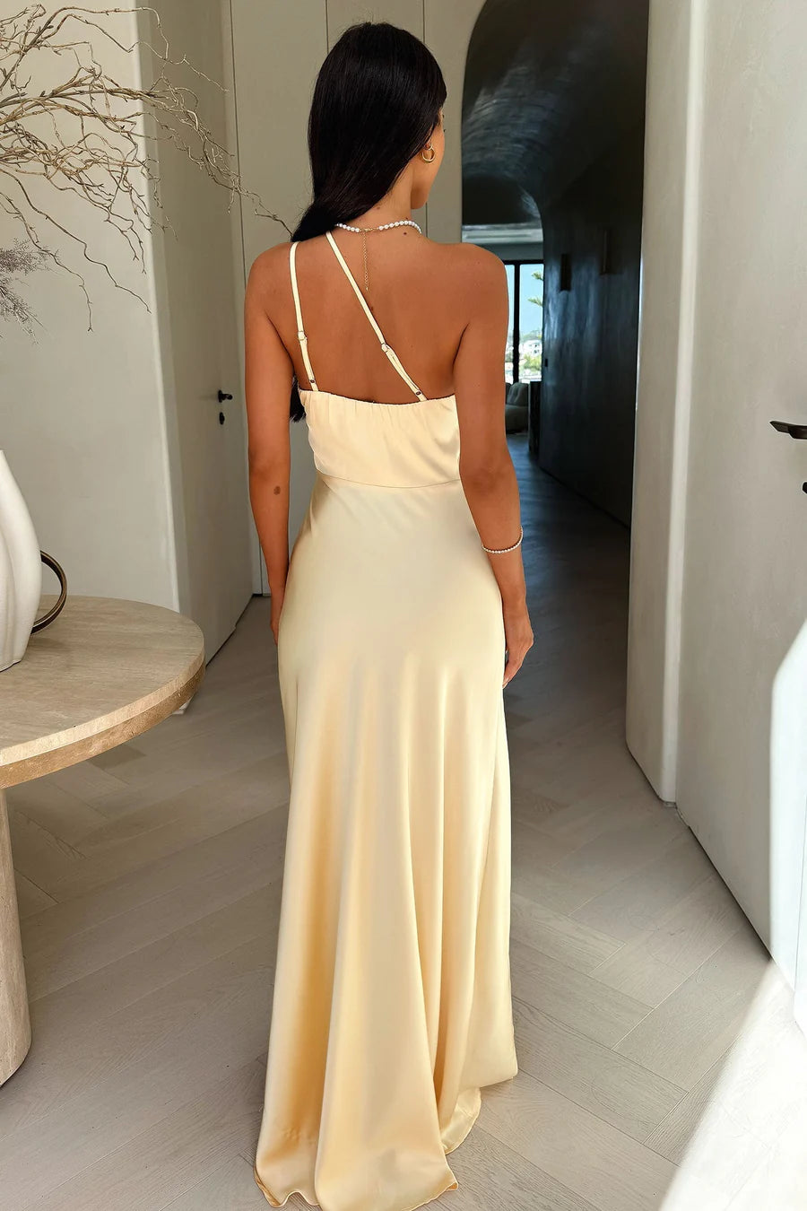 VESTIDO SATÉN LARGO CHAMPÁN