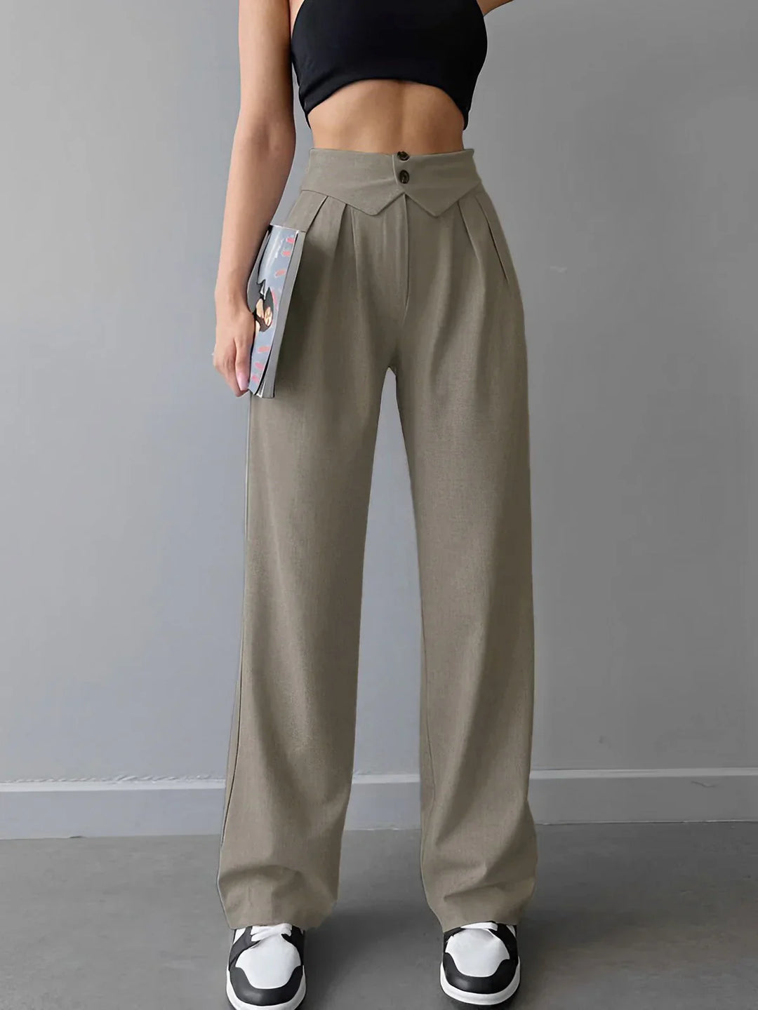PANTALONES DE VESTIR DE PIERNA RECTA CON CINTURA CON PLIERA DE CALLE