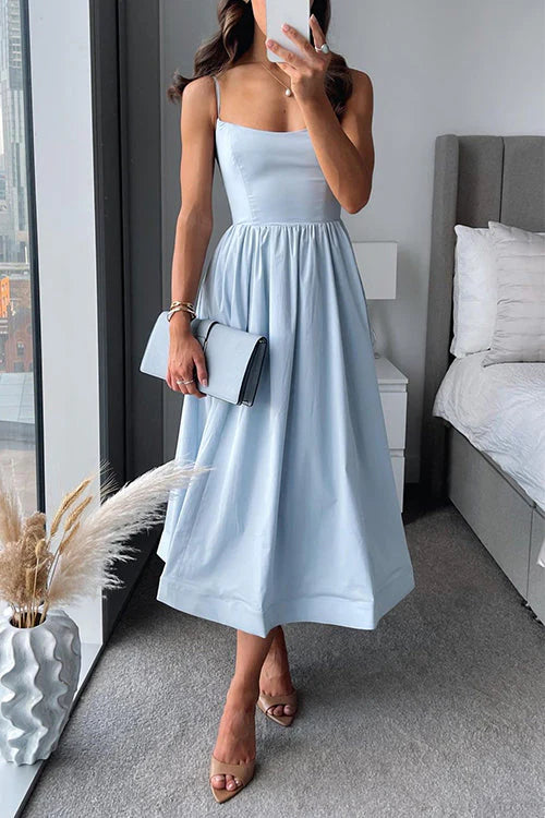 MARTINA™ | ELEGANTE VESTIDO MIDI DE TIRANTES